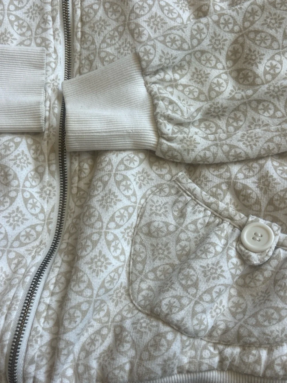Vanity Cream and Beige Patterned Sherpa Zip Hoodie